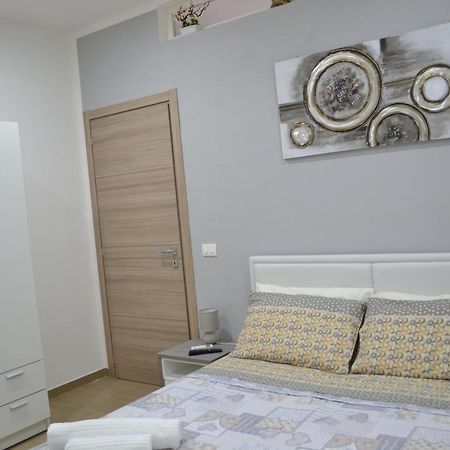 La Piazzetta Della Patrona Apartment Syracuse ภายนอก รูปภาพ